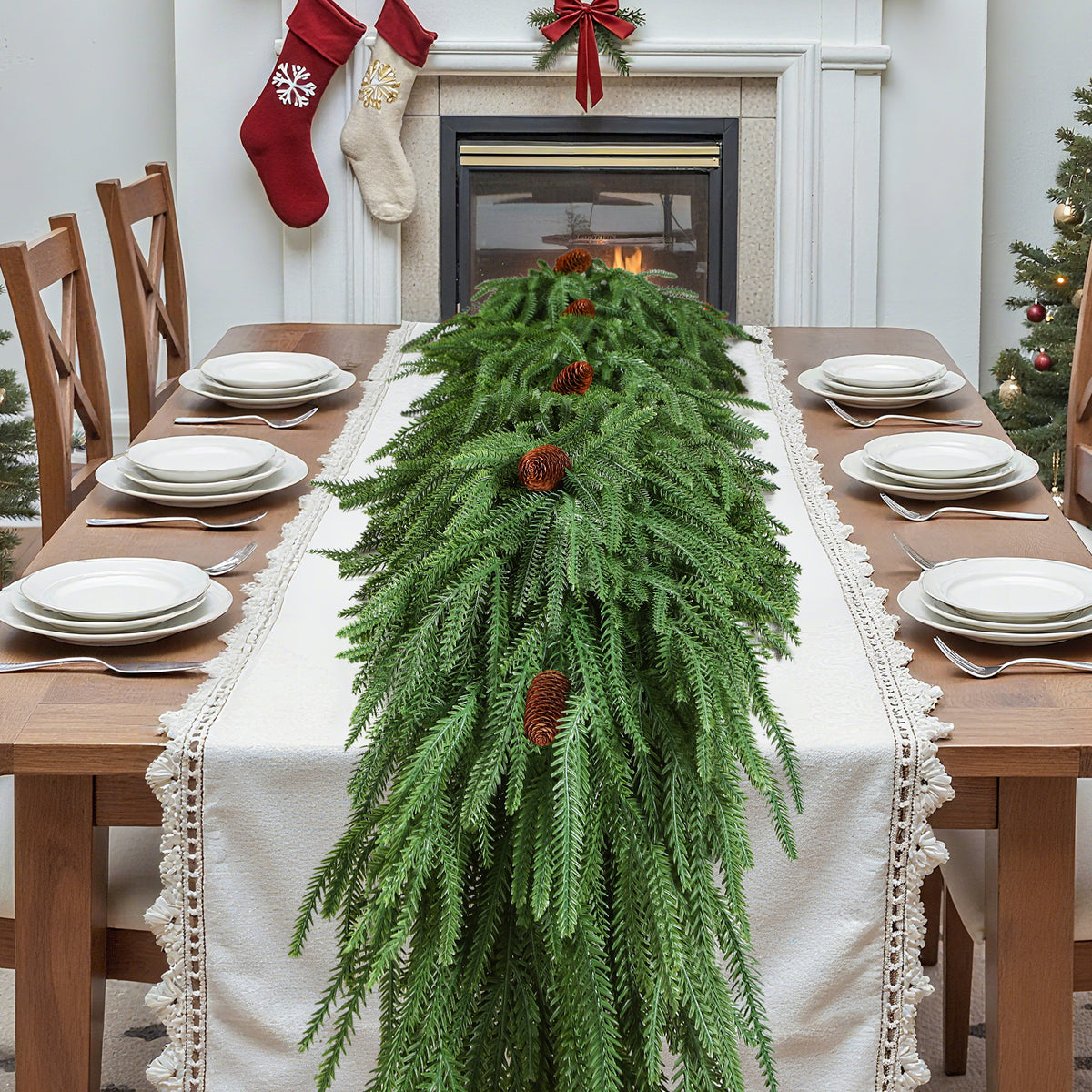 Norfolk Christmas Garland with Pinecone - SHareconn