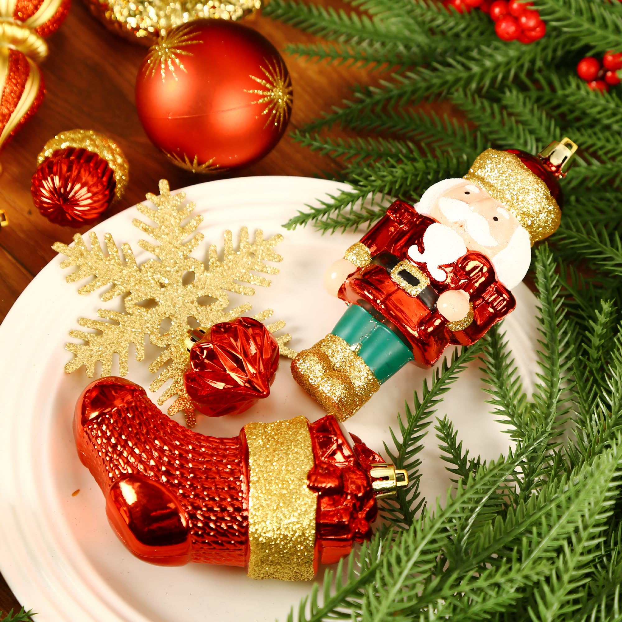 135pcs Red and Gold Christmas Balls Ornaments Set - SHareconn