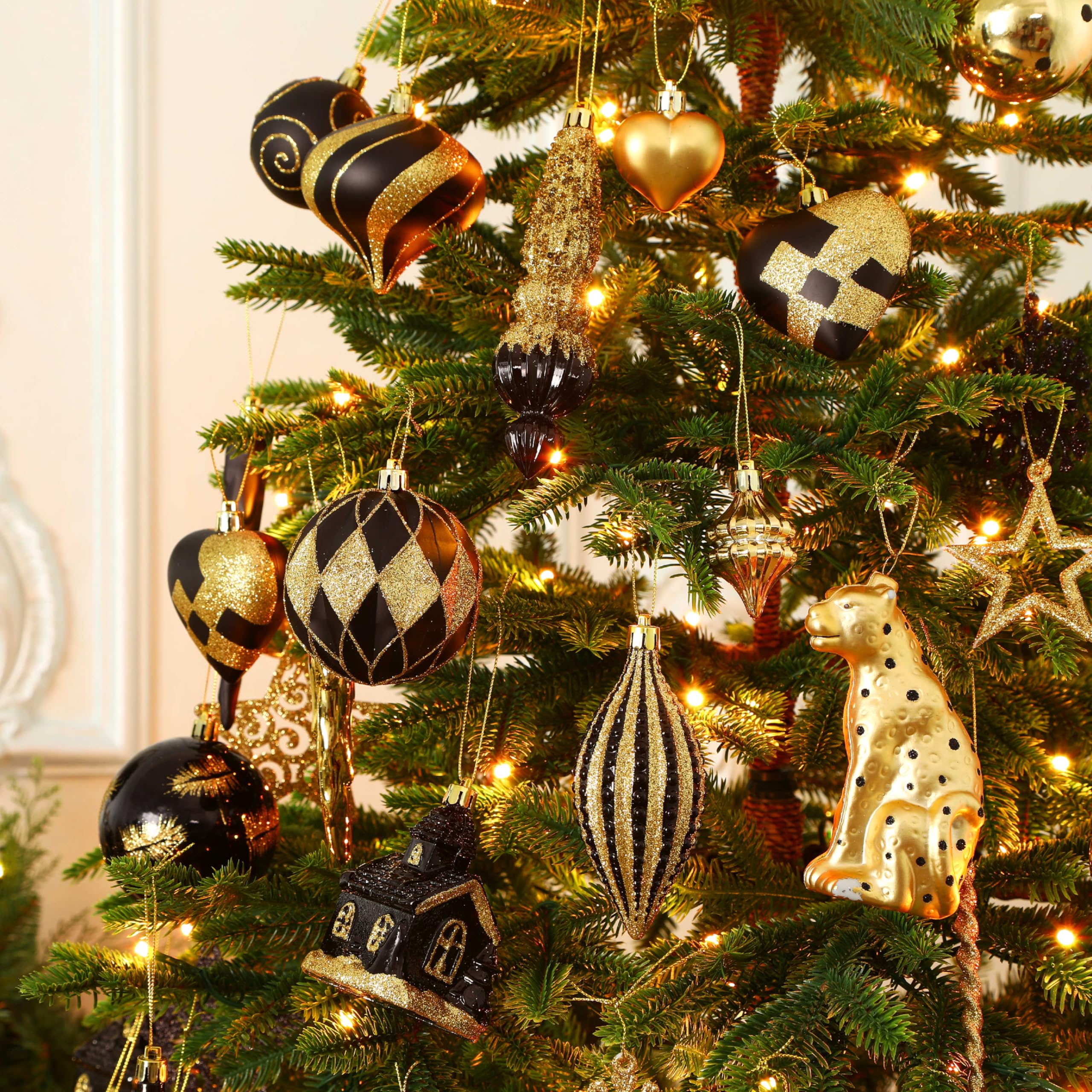 145pcs Gold and Black Christmas Balls Ornaments Set - SHareconn
