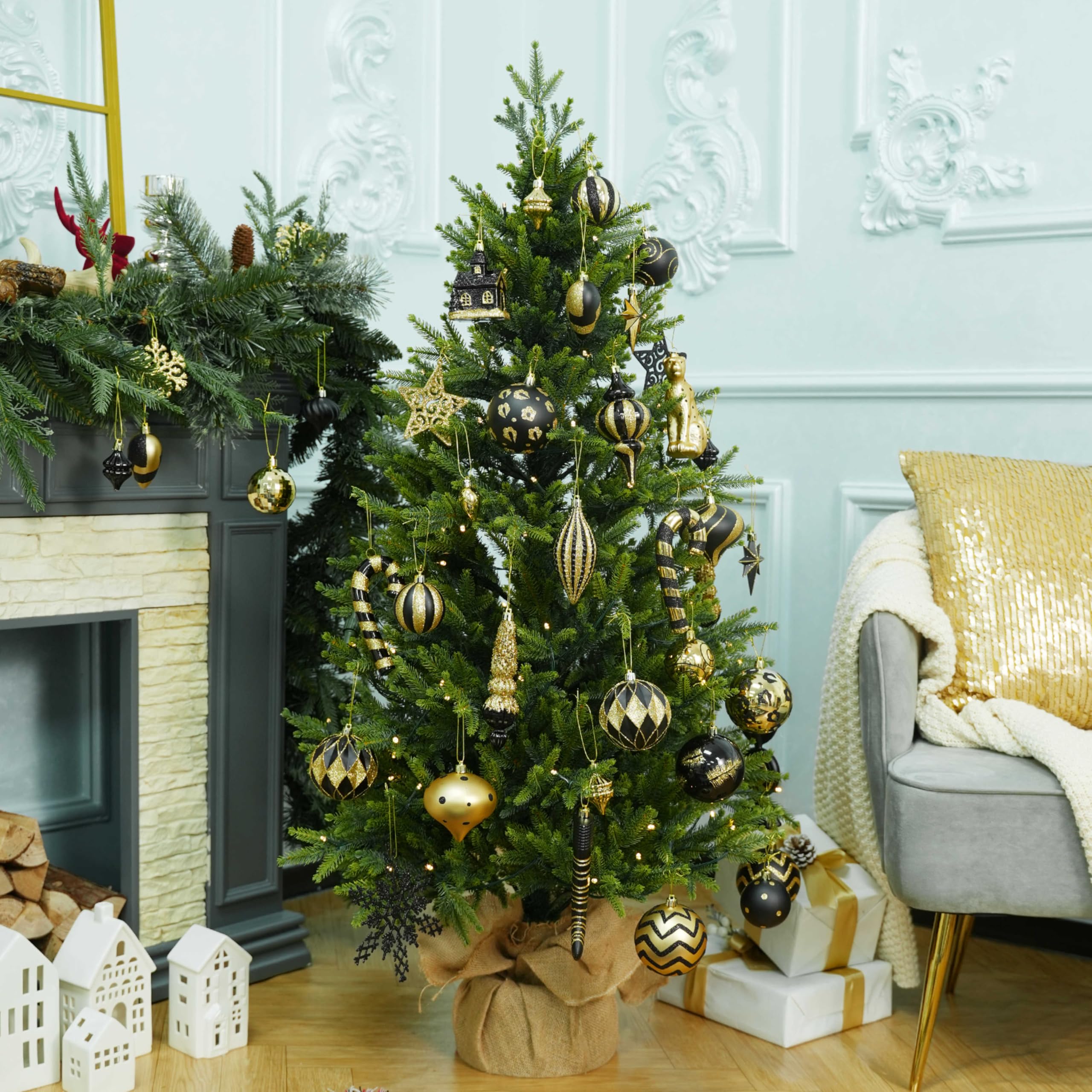 145pcs Gold and Black Christmas Balls Ornaments Set - SHareconn