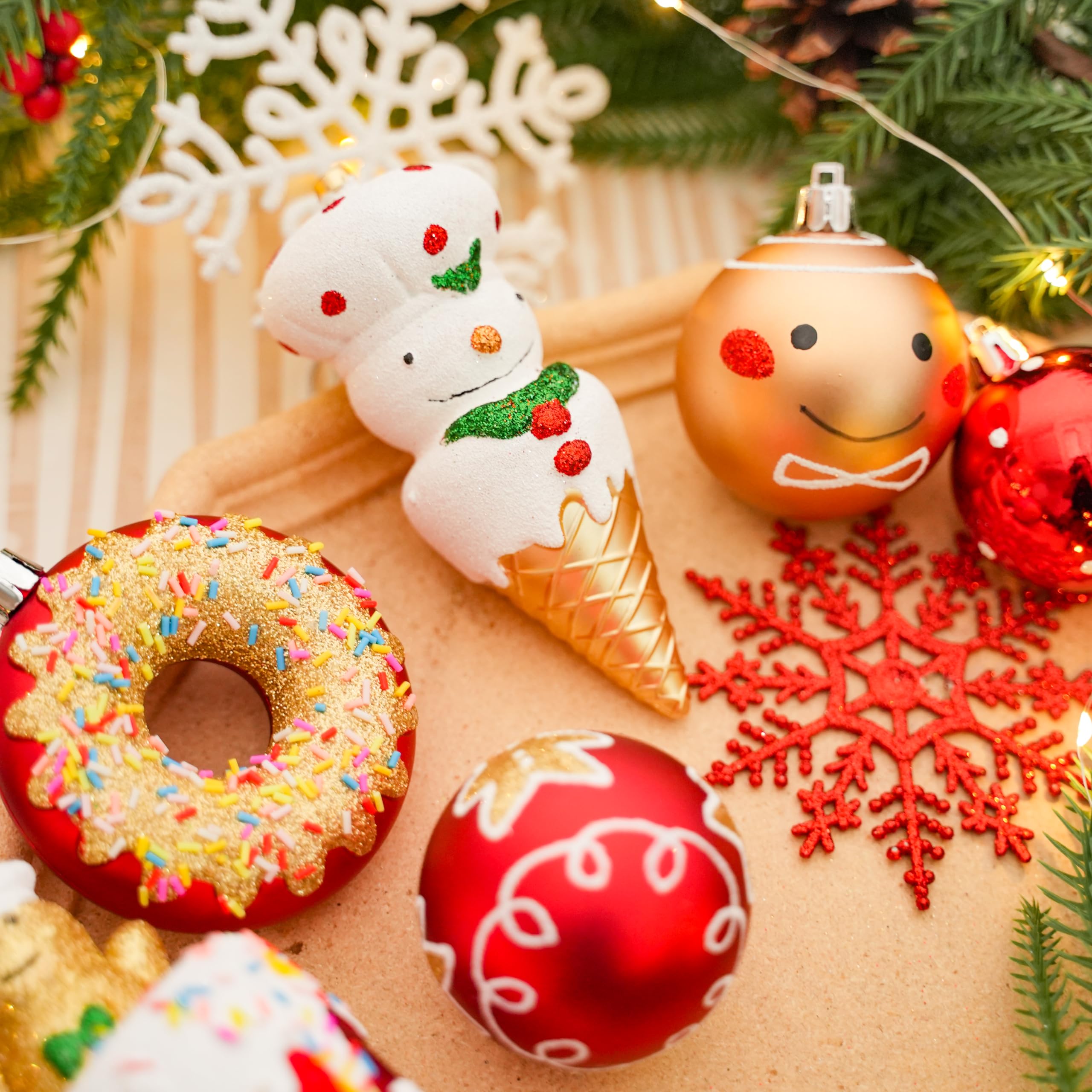 86pcs Red and Green, White Christmas Tree Ball Decorations - SHareconn