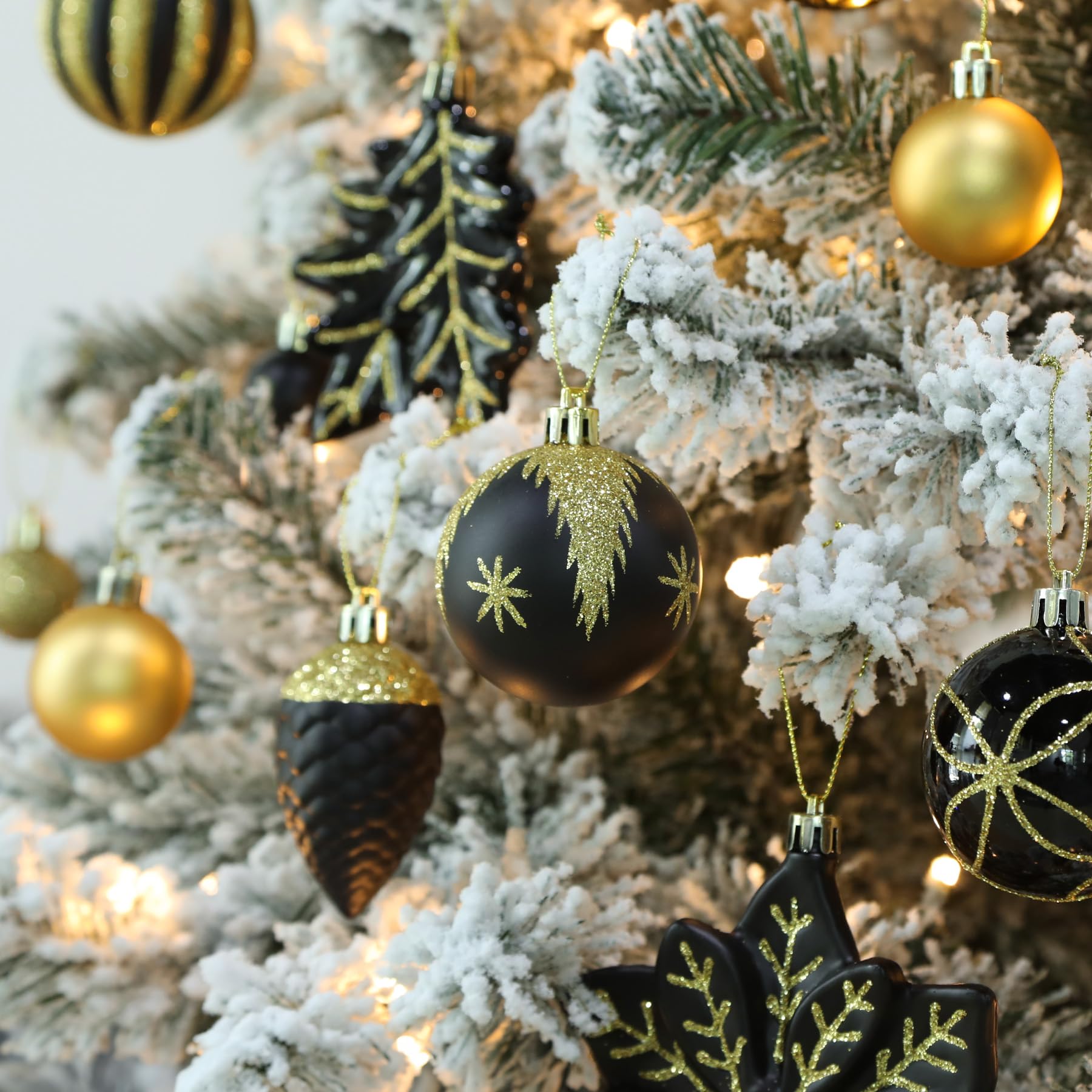 106PCS Black & Gold Christmas Balls Ornaments Set with Hanging Hooks - SHareconn