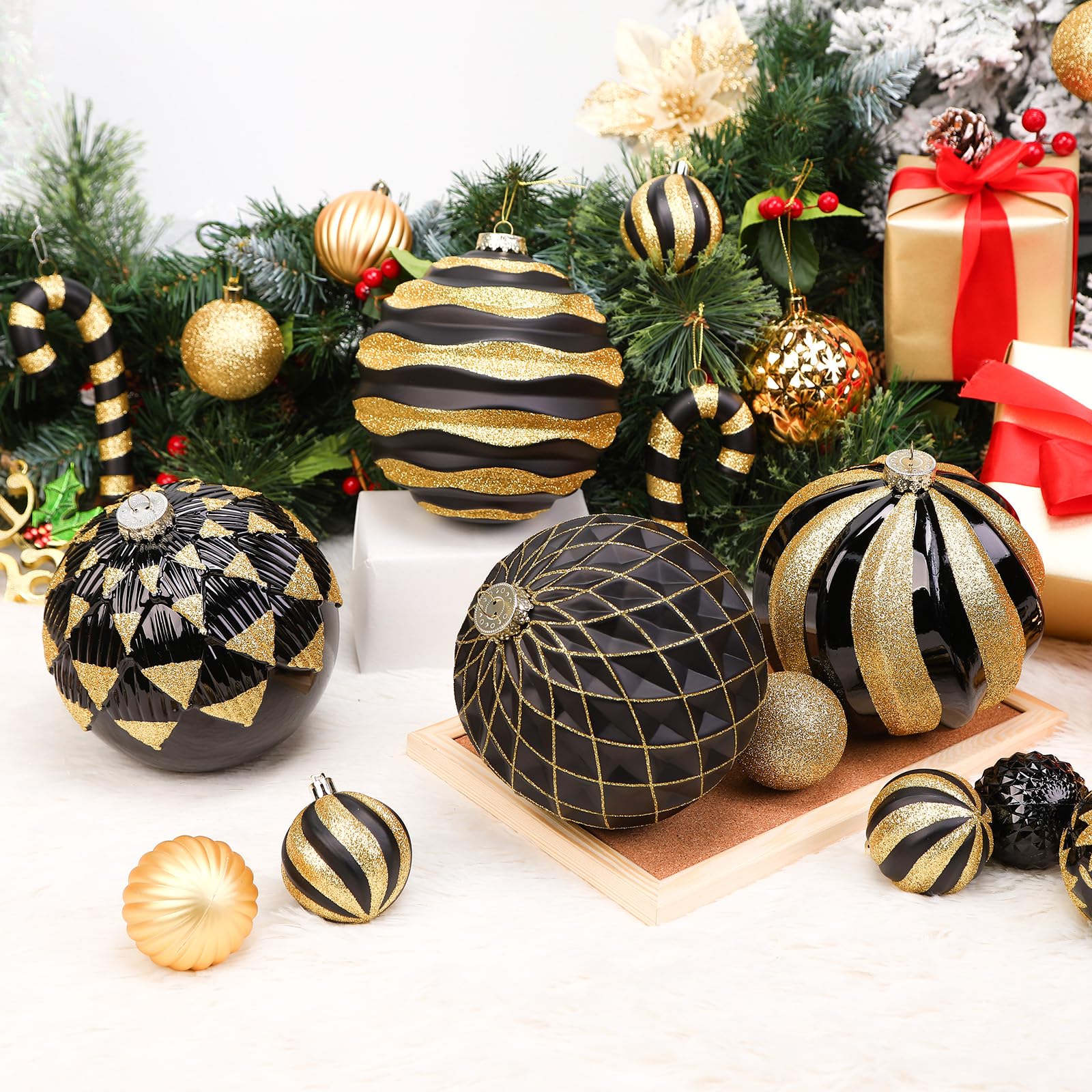 4Pcs 6''/150mm Black&Gold Large Christmas Ball Ornaments with Hooks - SHareconn