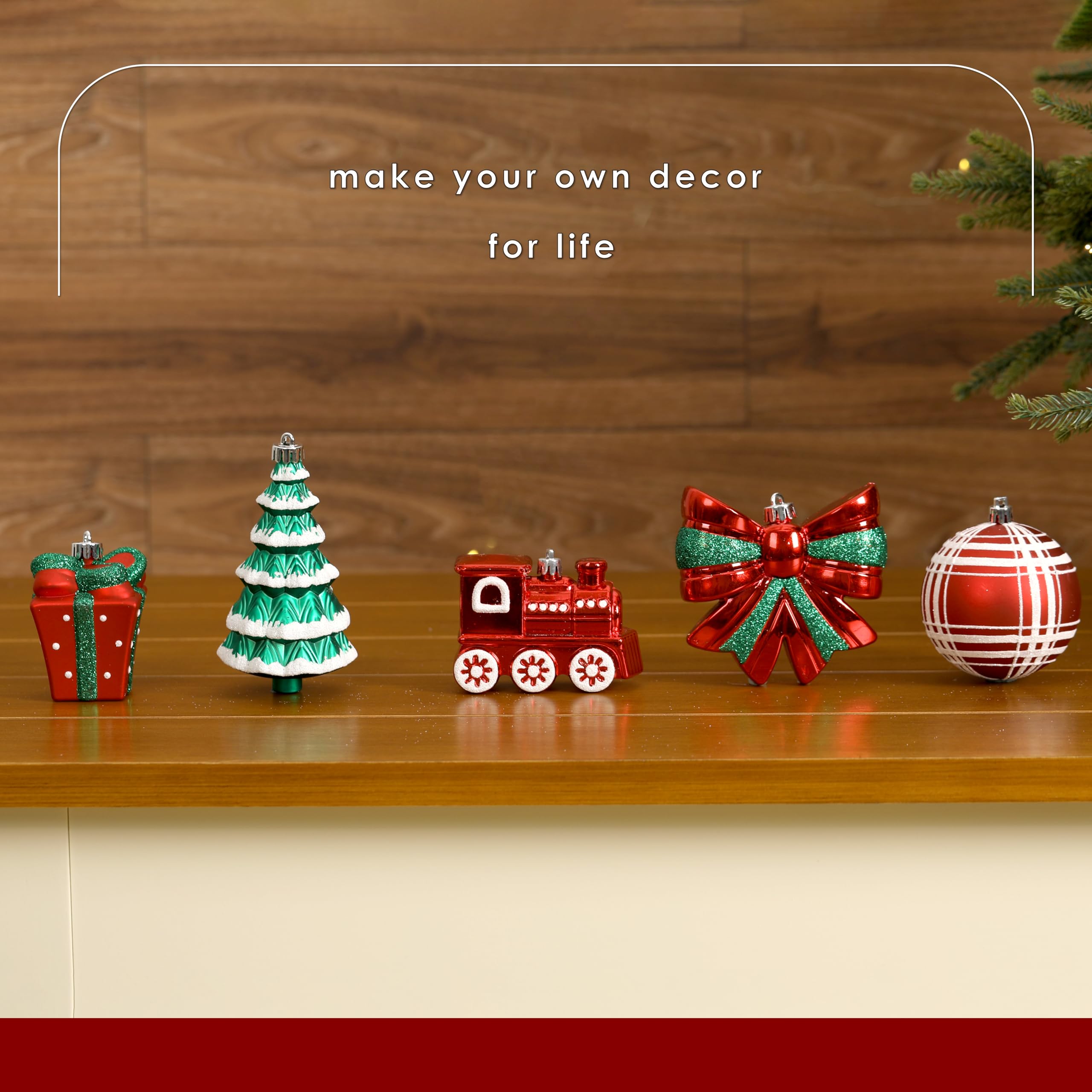 82pcs Red,Green and White Christmas Balls Ornaments Set with Hanging Strings - SHareconn